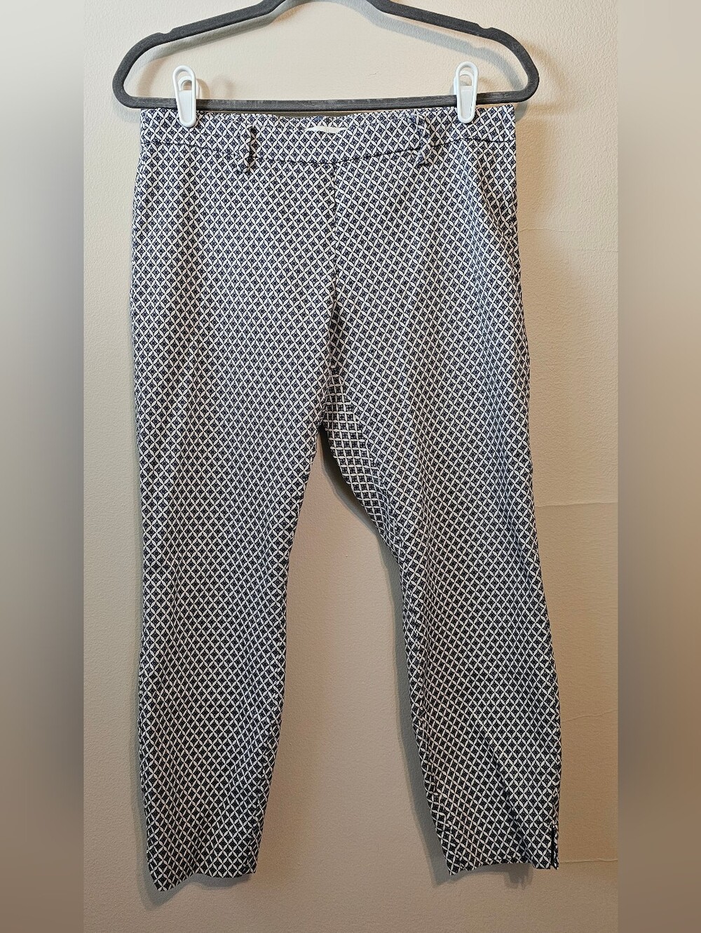 H&M Size 10 Cropped Pants Blue White